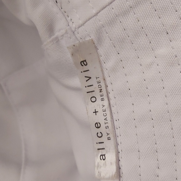 ALICE + OLIVIA by Stacey Bendet Daisy Reversible Bucket Hat - Picture 7 of 10